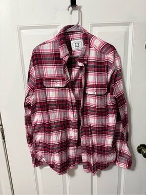 Plaid Button-Up Flannel Shirt